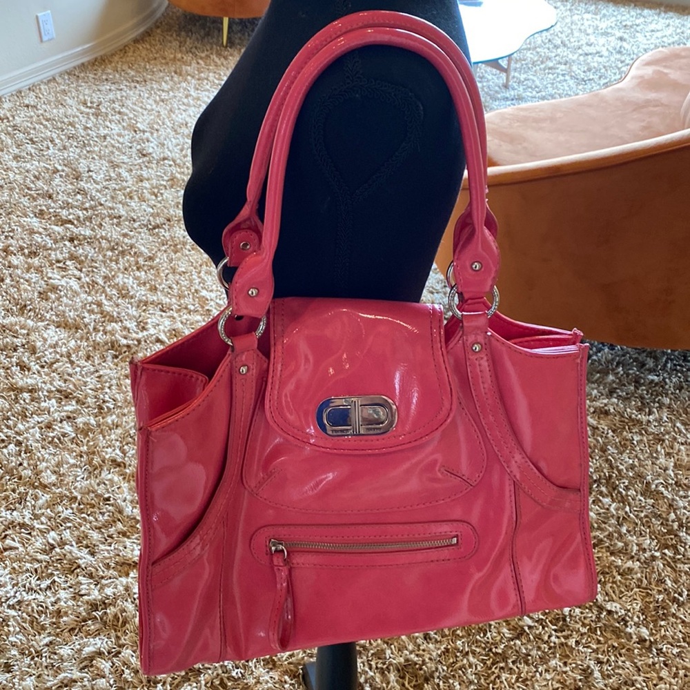 Franco Sarto large handbag bright pink shiny purse with lots of pockets